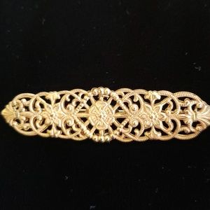 VTG signature 60ies Miriam Haskell brass brooch